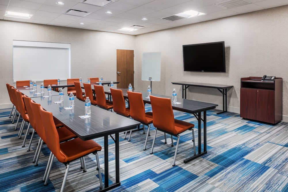 Holiday Inn Express & Suites West Plains Southwest by IHG - photo 29