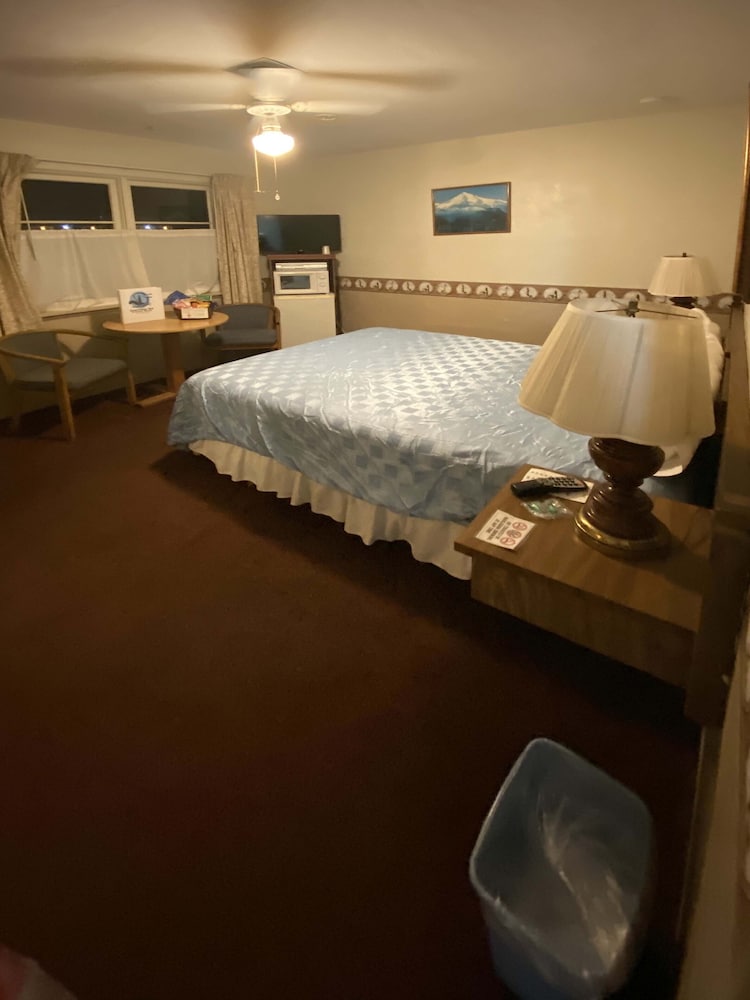 Florence Lighthouse Inn - photo 14