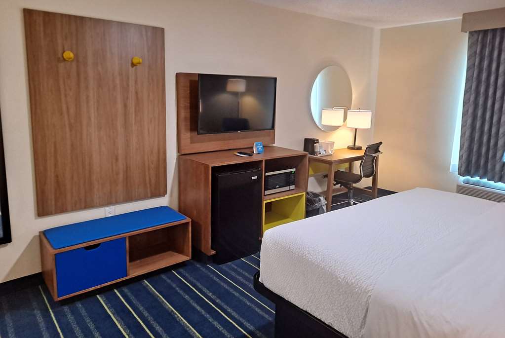 Days Inn by Wyndham Grayson - photo 20