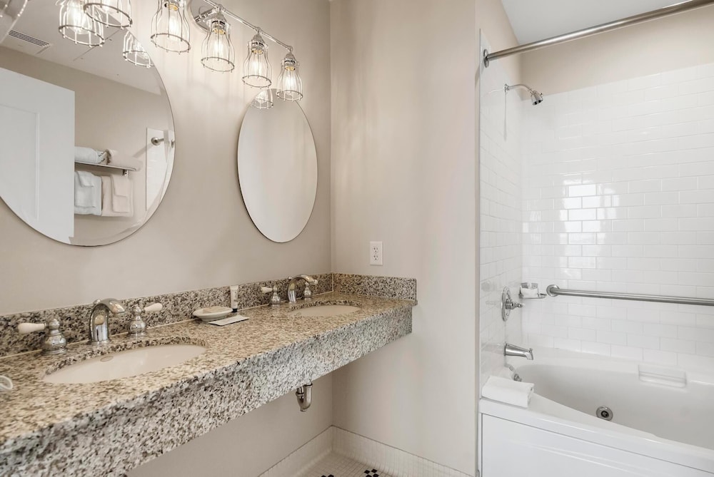 Village Suites Bay Harbor - photo 59