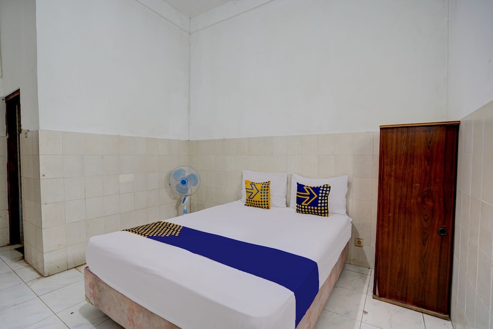 Hotel O Homestay Kedamean — Gresik