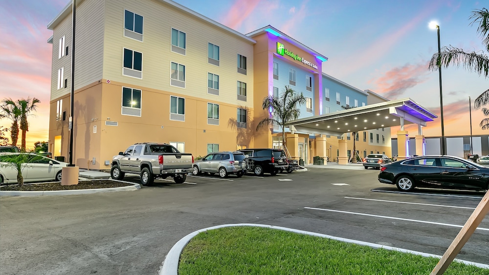 Holiday Inn Express & Suites Nokomis Sarasota South by IHG - photo 27