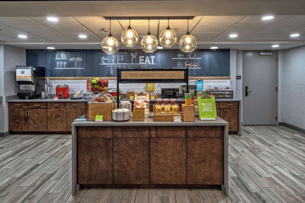 Hampton Inn New Albany Louisville West - photo 26