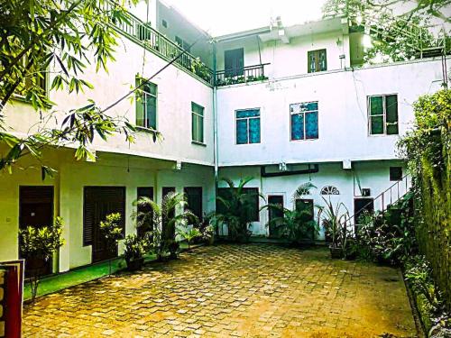 Ninety Nine Grand Hotel in Badulla, Sri Lanka