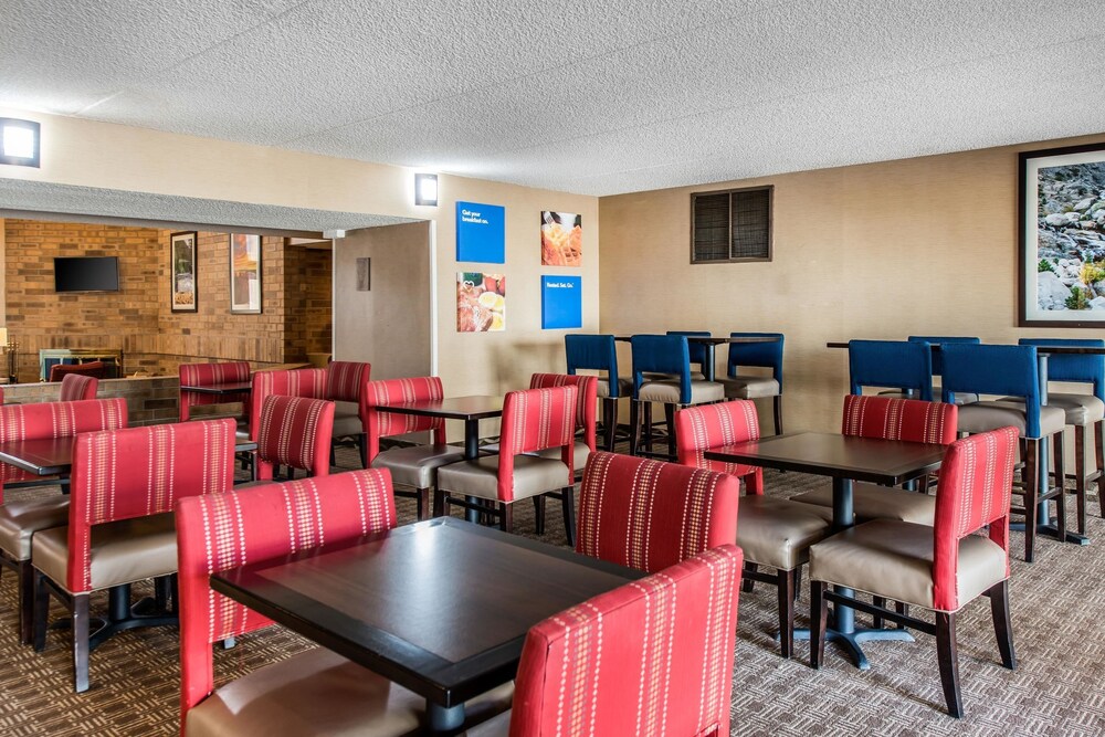 Comfort Inn & Suites Denver Northfield - photo 31