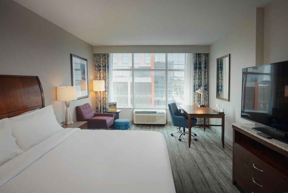 Hilton Garden Inn Nashville Downtown Convention Center - photo 10