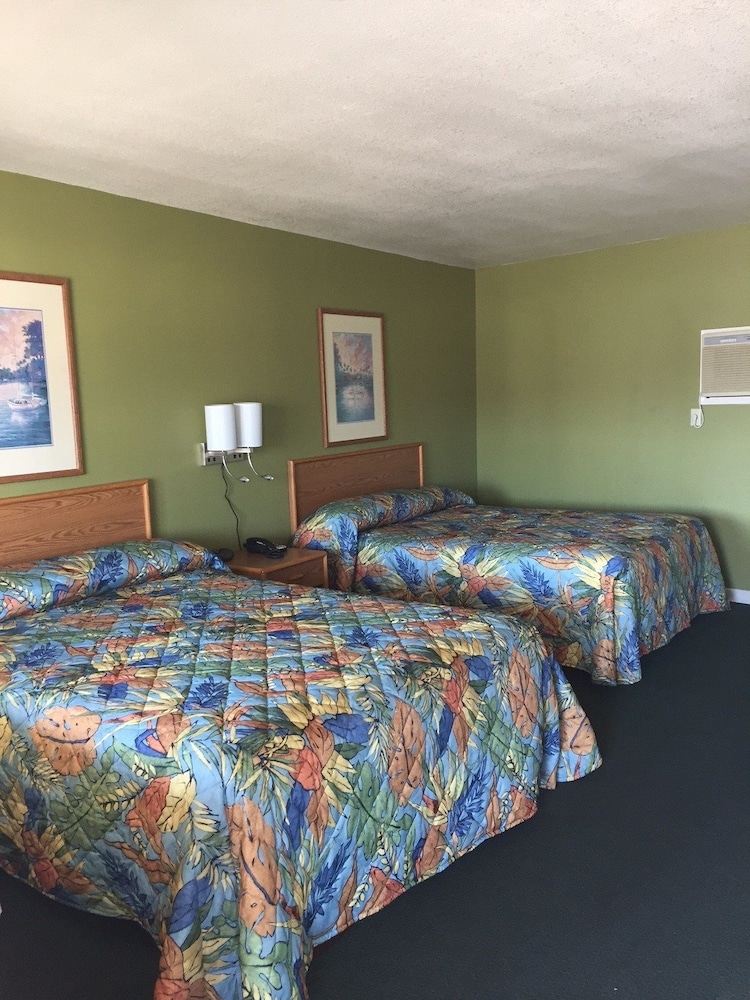 Clear Lake Vista Resort - photo 5