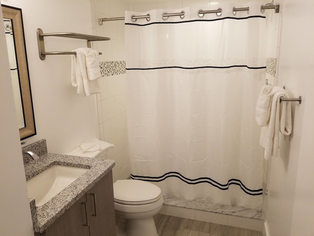 Provident Oceana Beachfront Suites - photo 25