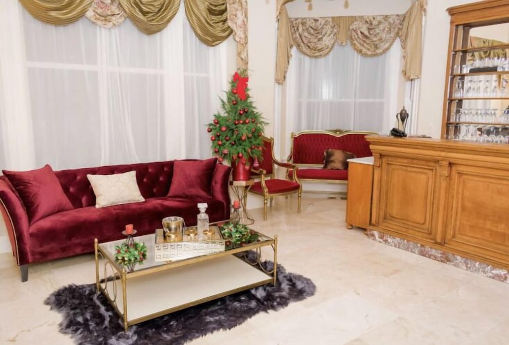 River Rd. Mansion - featured photo