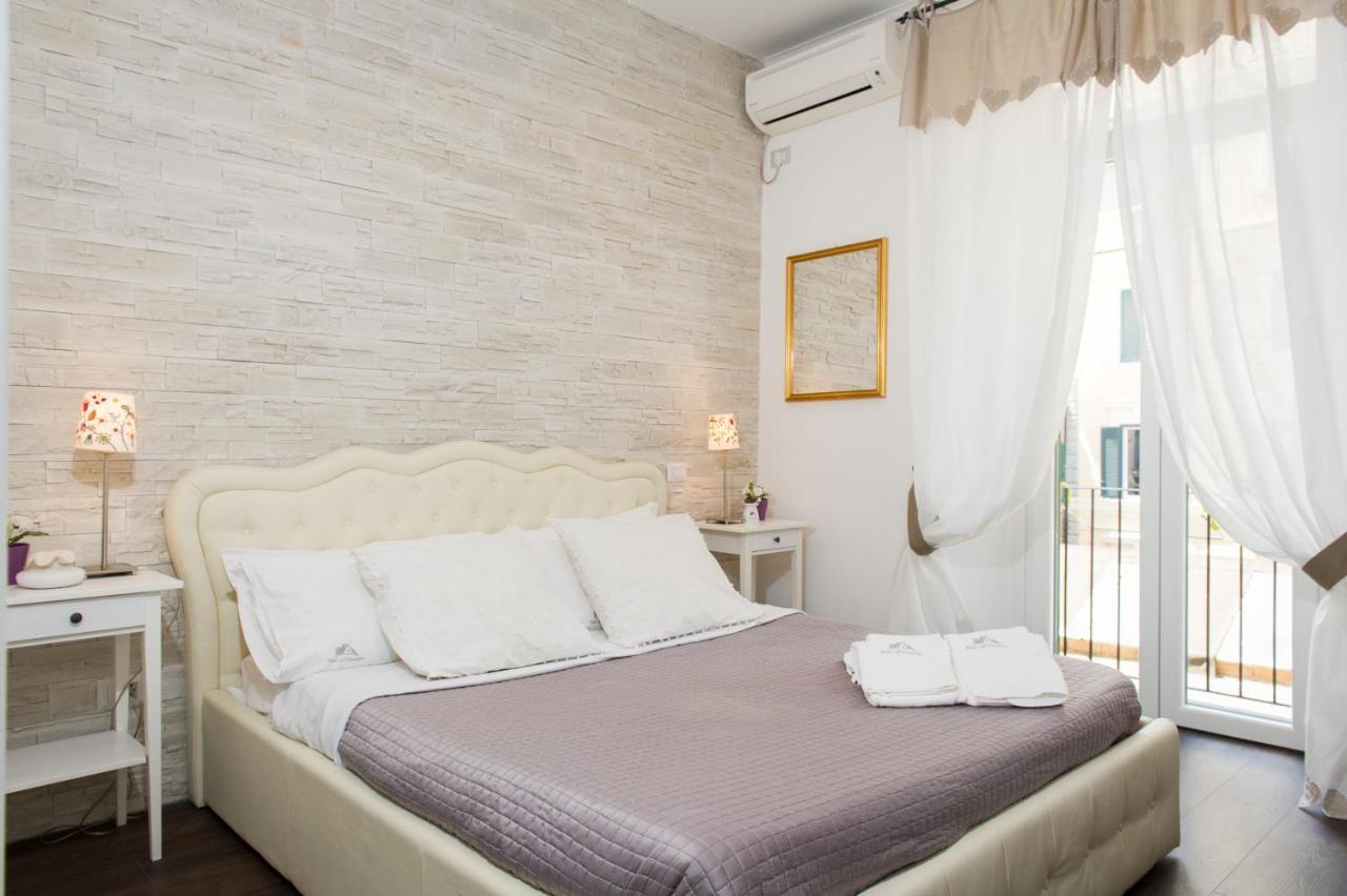 Rhoome Holiday 1 — 4-Star Luxury Hotel in Rome, Italy
