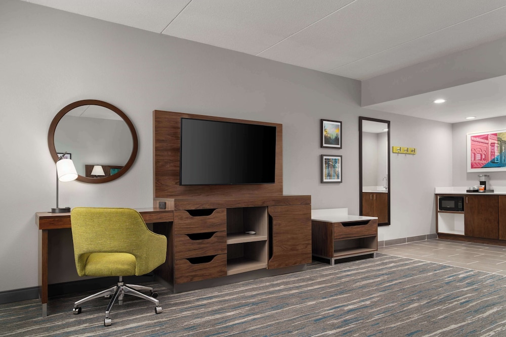 Hampton Inn Spring Lake Fayetteville - photo 37