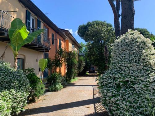 Vara Self Check in Private Parking — hotel in Vezzano Ligure