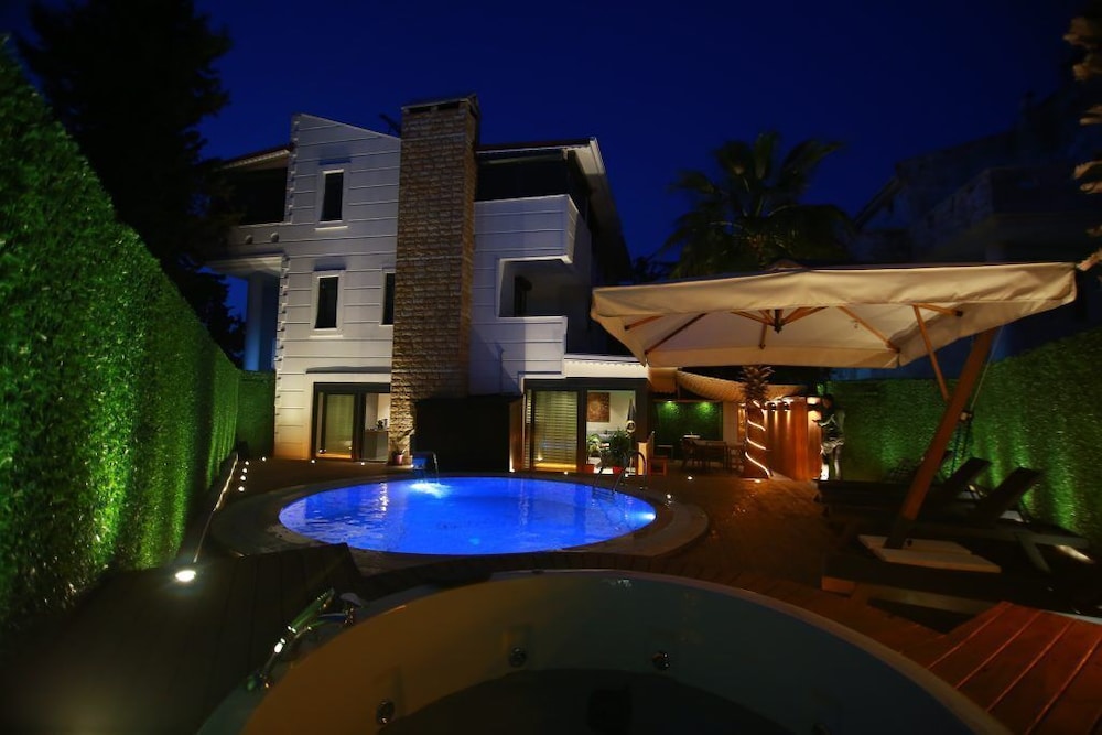 Villa De Papel — 4-Star Luxury Hotel in Serik, Turkey