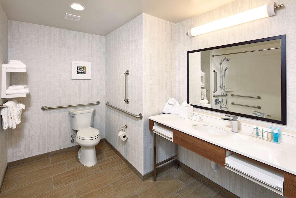Hampton Inn & Suites Sacramento at Csus - photo 36