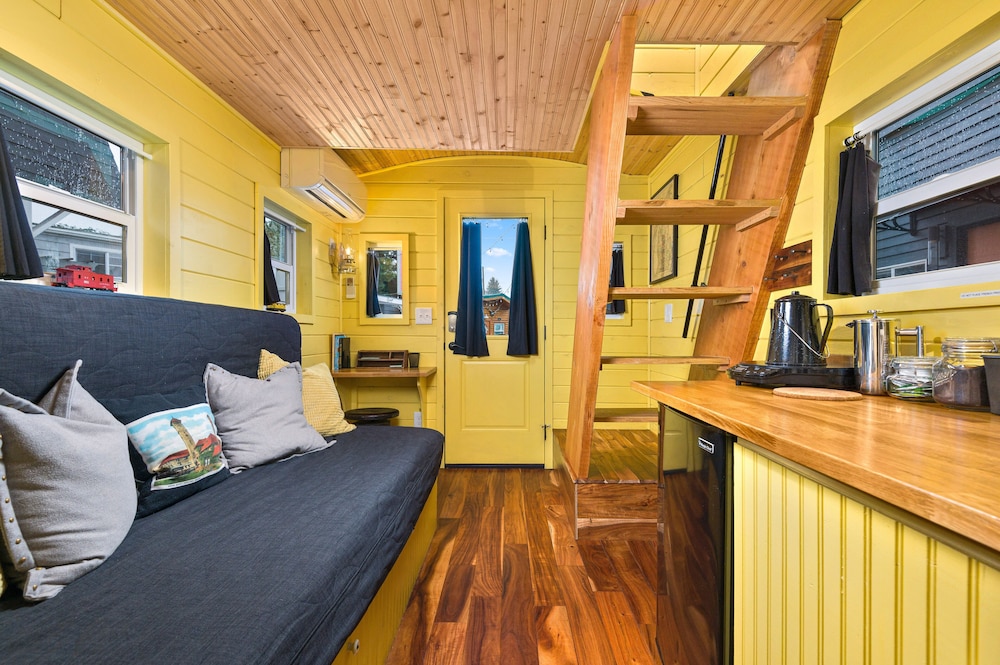 Tiny Digs Hotel of Tiny Houses - photo 71
