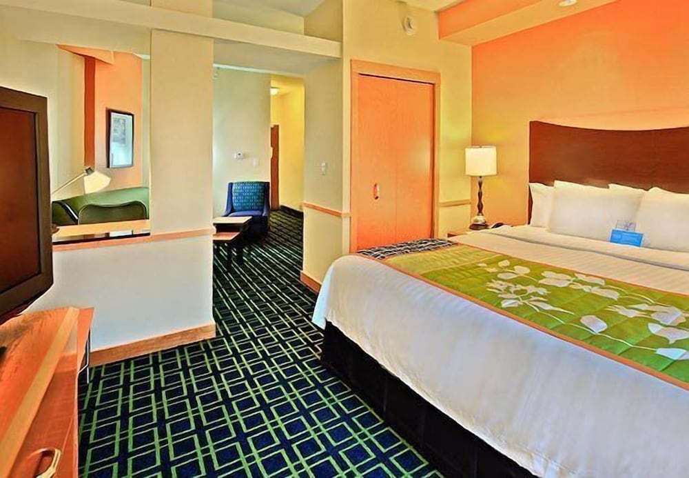 Fairfield Inn & Suites by Marriott Harrisburg West - photo 6
