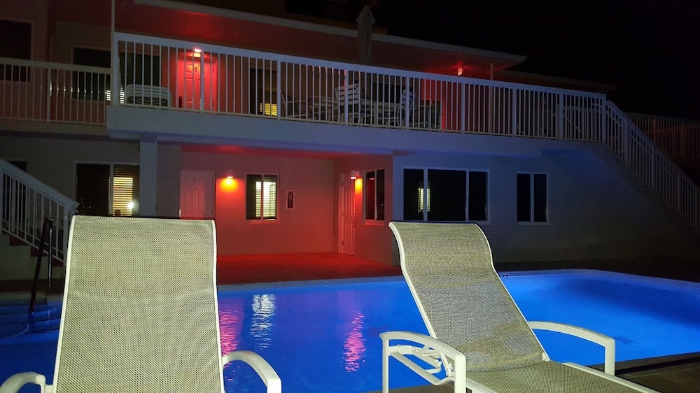 Le Cabanon Motel - photo 55