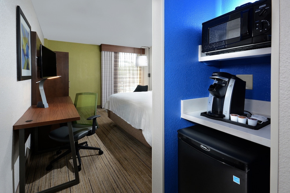 Holiday Inn Express Danville by IHG - photo 10