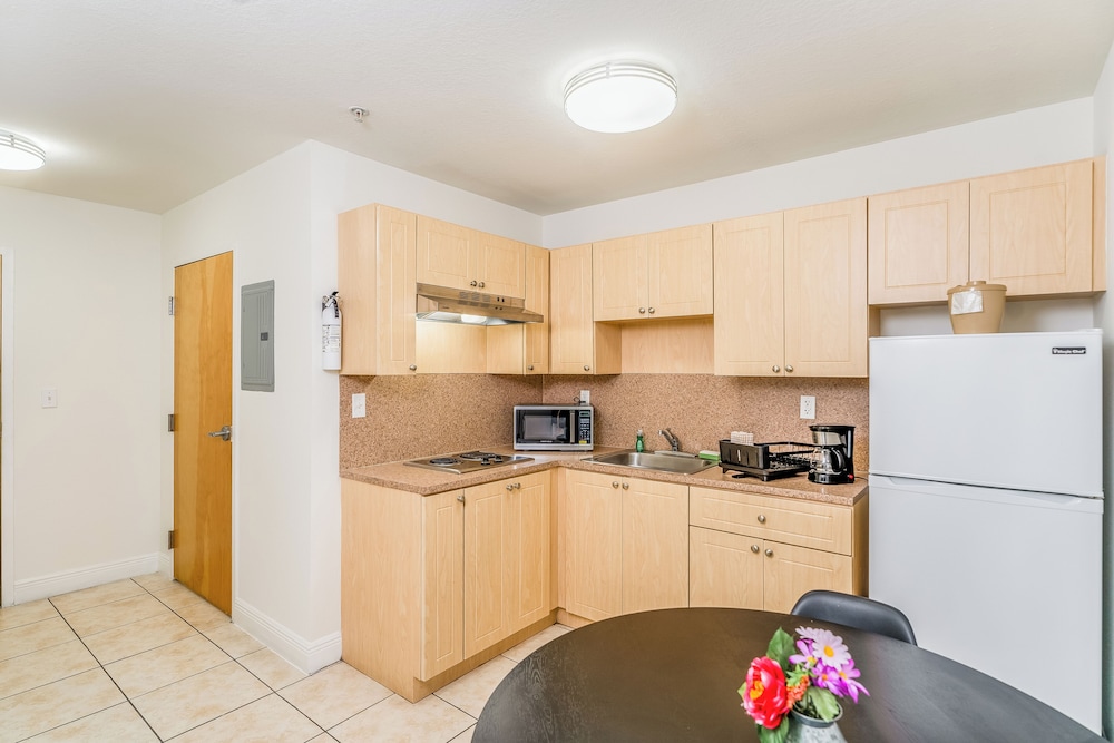 South River Suites - photo 36