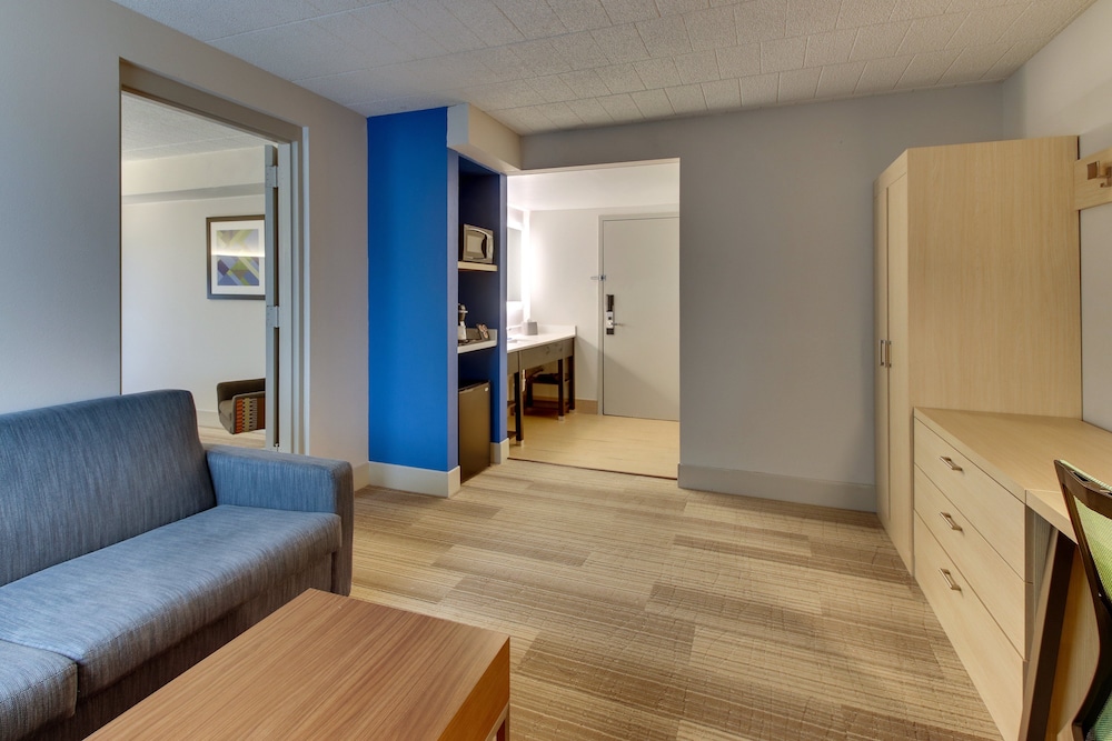 Holiday Inn Express Pittston Scranton Airport by IHG - photo 12