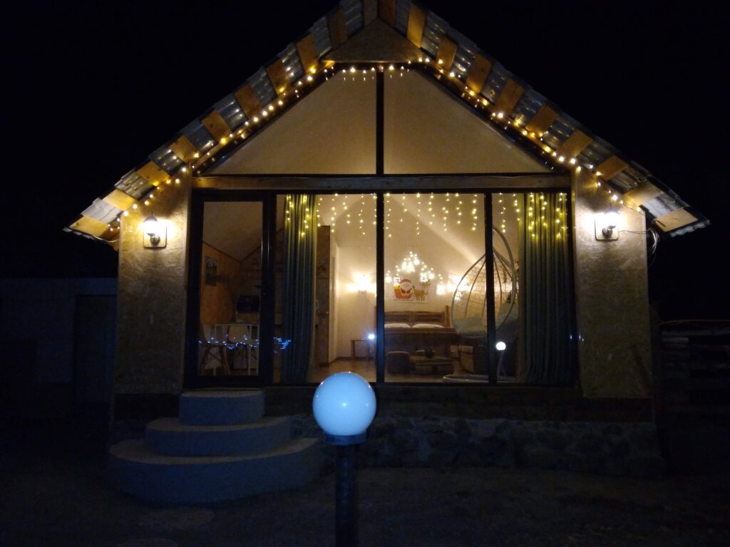 Kazbegi cottages qabarjina — Step'antsminda — photo 4