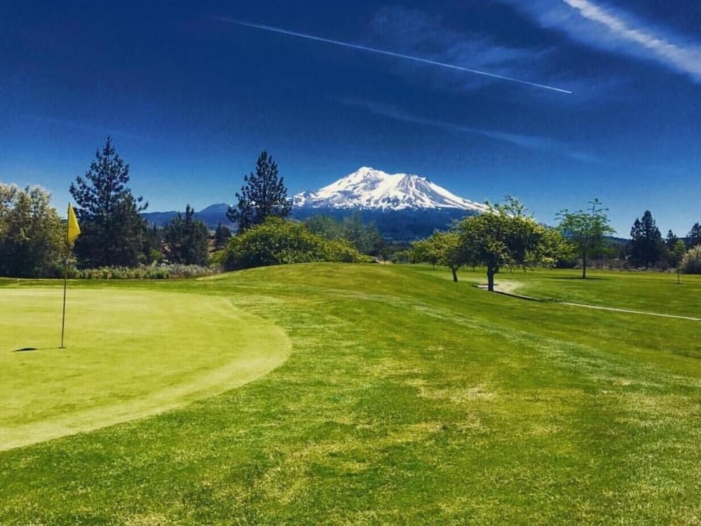 Lake Shastina Golf Resort - photo 30
