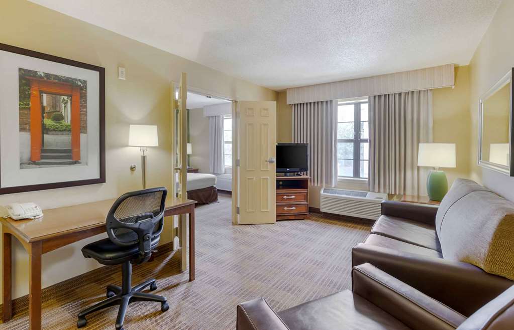 Extended Stay America Suites Fayetteville Fort Bragg - photo 20
