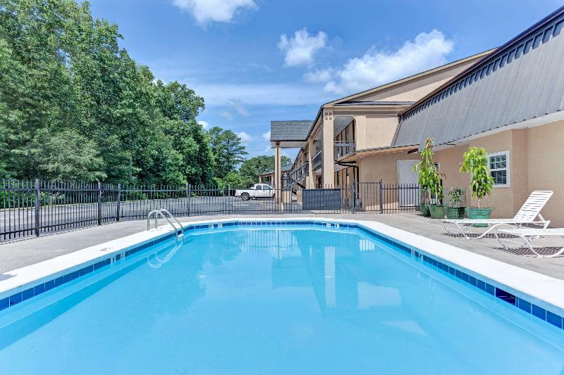 Super 8 by Wyndham Carrollton GA - photo 14