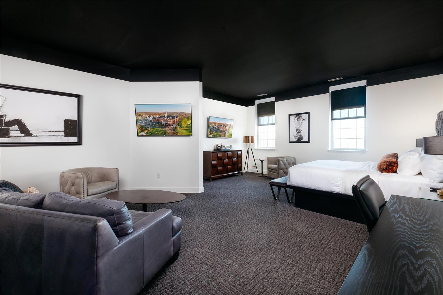 The Delafield Hotel - photo 12