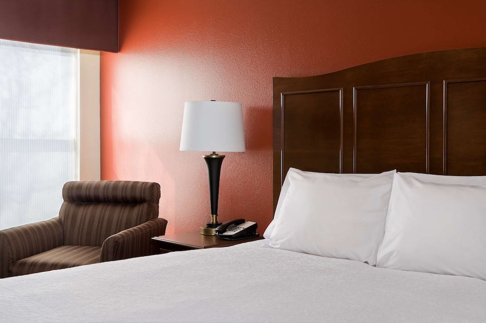 Hampton Inn Shawnee - photo 11
