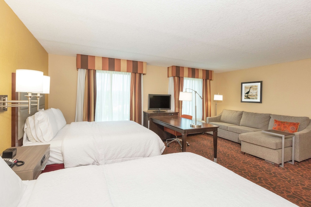 Hampton Inn Suites Jacksonville Airport - photo 20