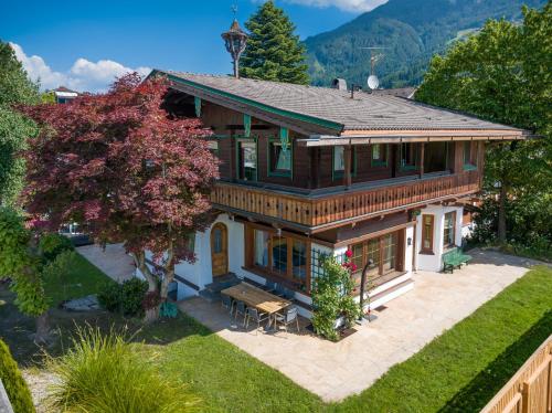 Villa Emma — 4-Star Luxury Hotel in Stumm, Austria