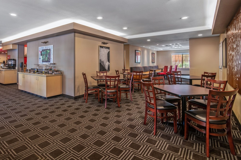 TownePlace Suites by Marriott Las Vegas Henderson - photo 28