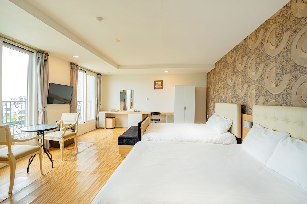 Ain People Hotel - carbon neutral hotel in Jeju City