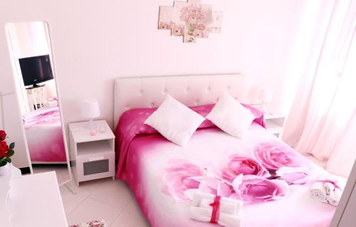 Anchor and Rose — 4-Star Luxury Hotel in Salerno, Italy