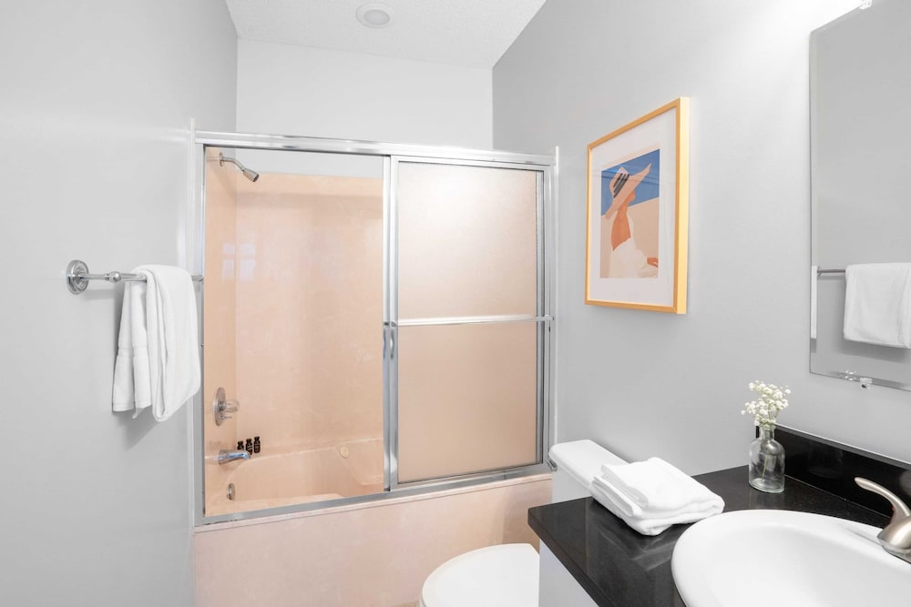 Blue Jay By Avantstay Spectacular Destin Oasis w Pool Walking Distance to Beach - photo 30