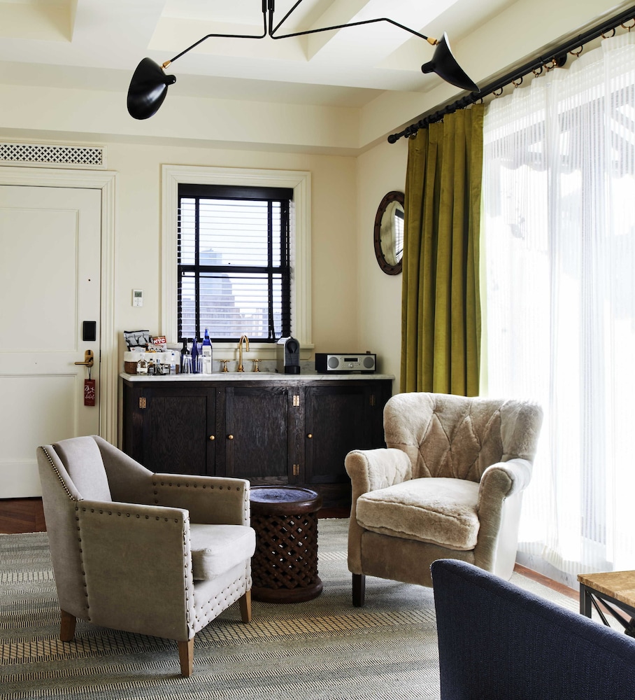The Marlton Hotel - photo 15