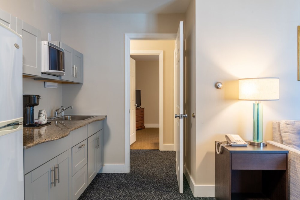 Ogunquit Hotel & Suites - photo 11
