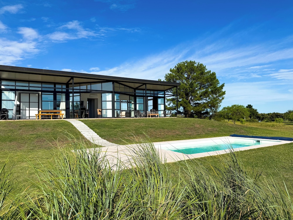 La Casa de Cristal by Puerto Dijama — 4-Star Luxury Hotel in Carmelo, Uruguay