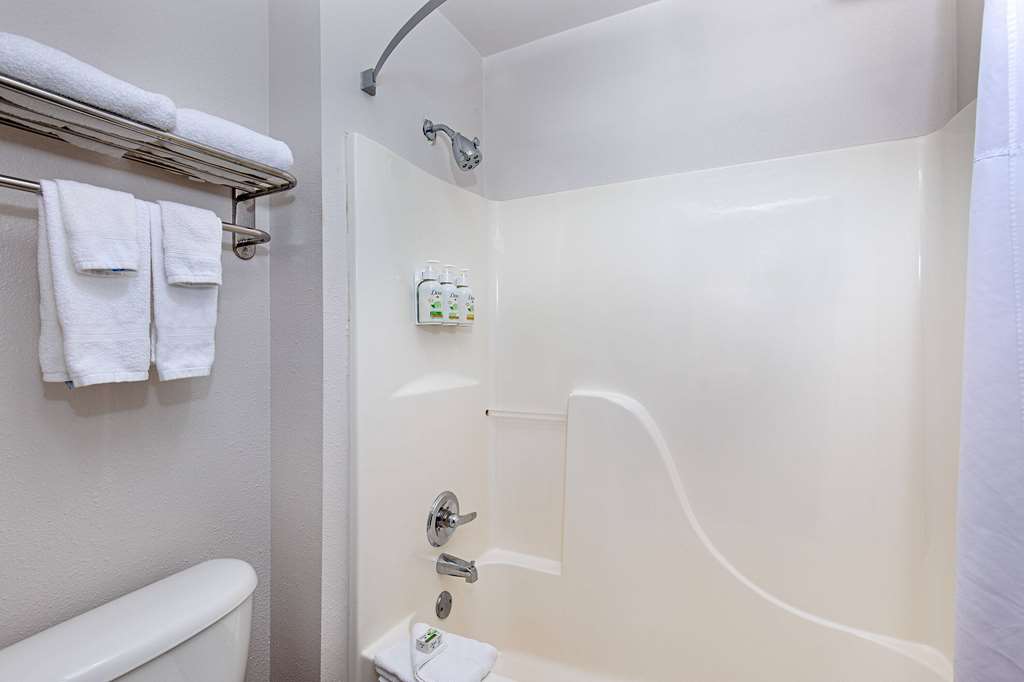 Baymont by Wyndham Hattiesburg - photo 50