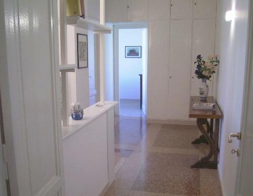 Cathy Apartment — 4-Star Luxury Hotel in Rome, Italy