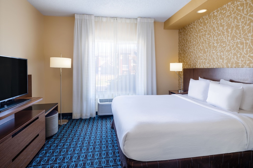 Fairfield Inn and Suites by Marriott Denver Aurora Medical Center - photo 12