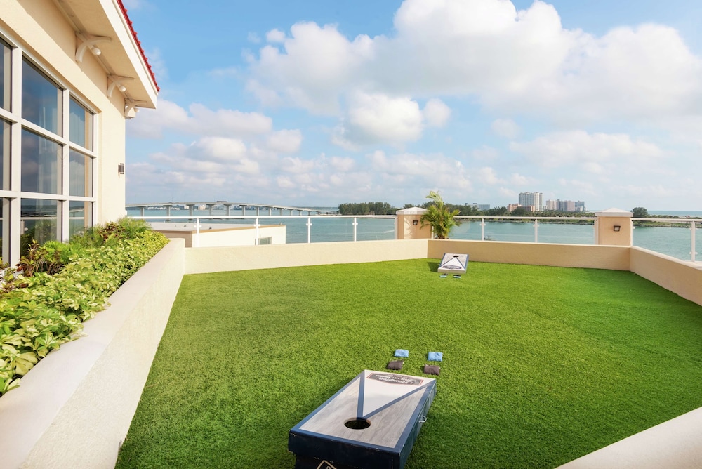 Hampton Inn & Suites Clearwater Beach - photo 47