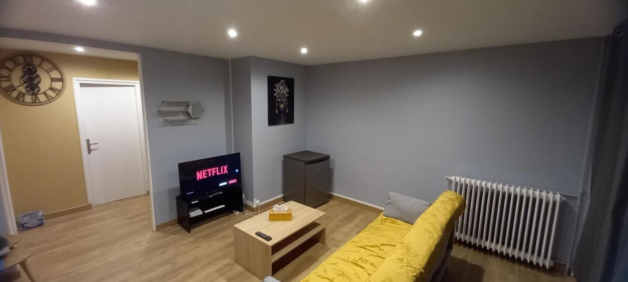 Le Spacieux Tendance Et Sa Vue Panoramique in Beauvais, France