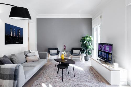 Príncipe de Vergara Apartment II by FlatSweetHome hotel Castellana Madrid
