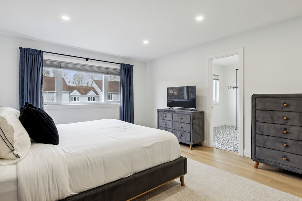 Vacation Inn Townhomes in Collingwood, Canada