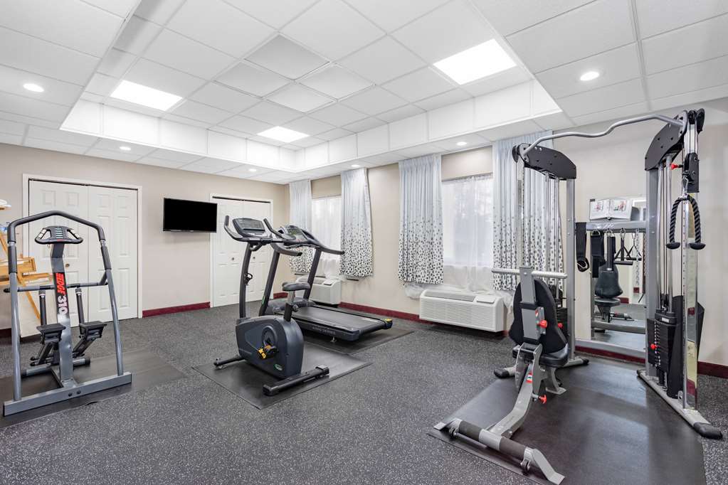 Baymont by Wyndham Midway Tallahassee - photo 11