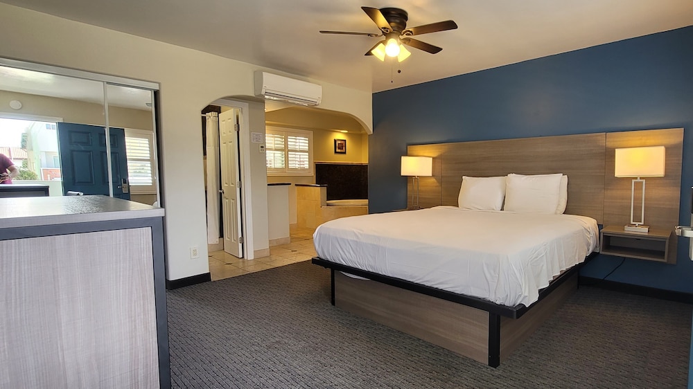 Pismo Beachwalker Inn & Suites - photo 29