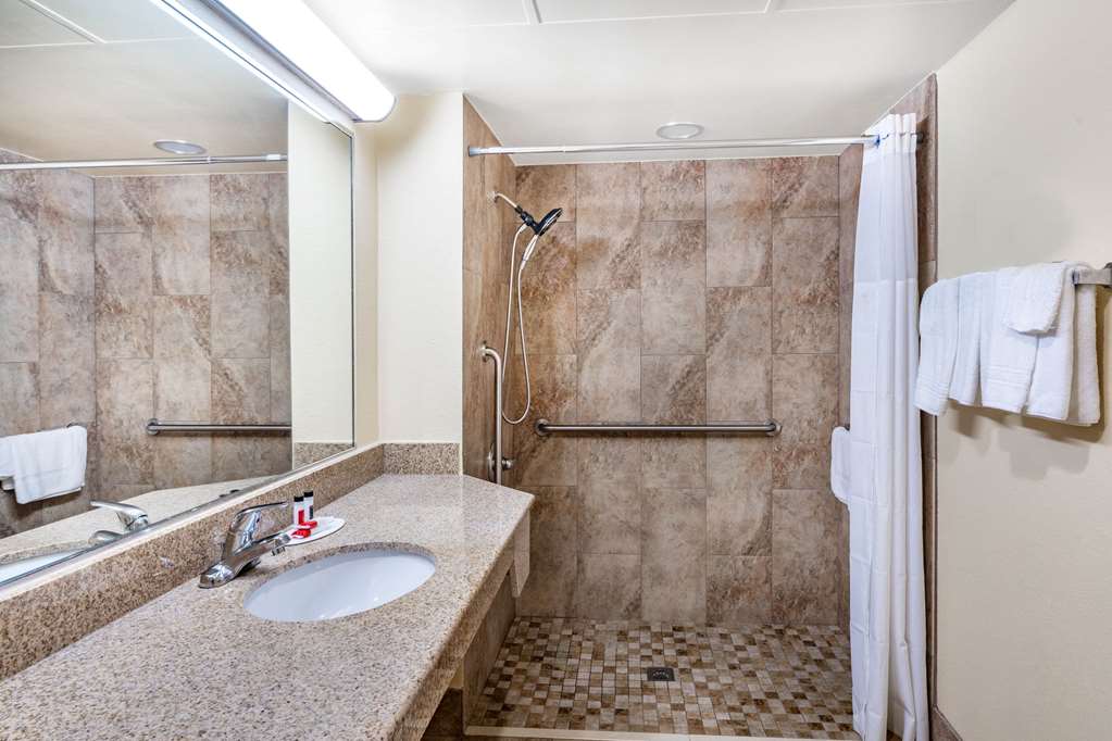 Days Inn by Wyndham Clarksville TN - photo 22