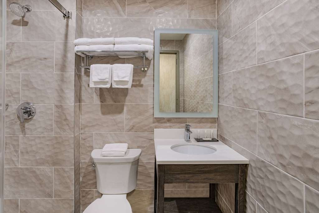 Days Inn by Wyndham Bronx NYC - photo 29